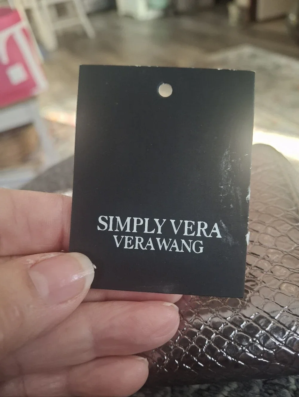 Simply Vera Vera Wang compact textured